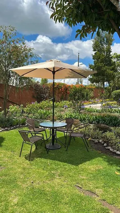 Piscina Caliente, Reuniones De Amigos, Familias Y Fiestas Villa Quito Holiday home