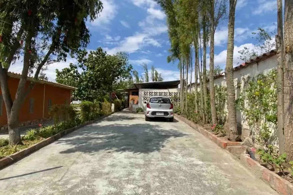 Prázdninový dům Vila Piscina Caliente, Reuniones De Amigos, Familias Y Fiestas Quito